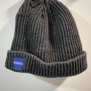 Klara Women's Charcoal Ribbed Knit Beanie